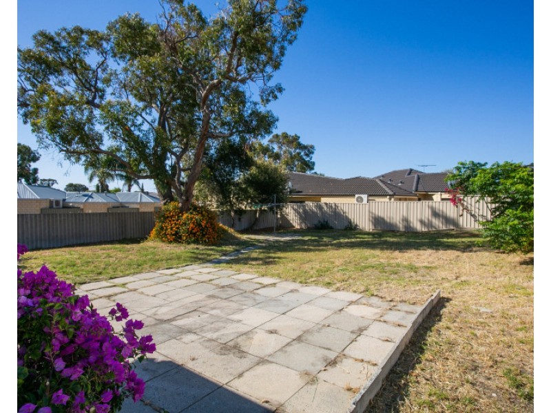 21 Tangmere Way, Balga WA 6061