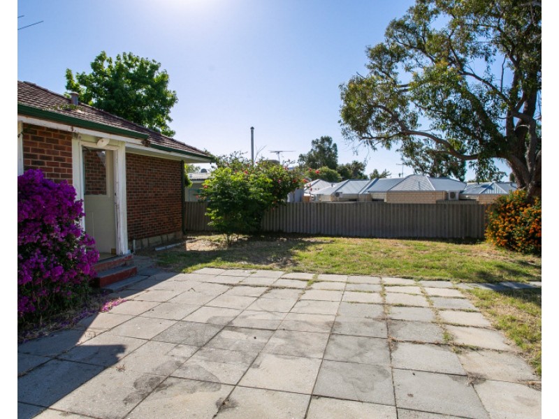 21 Tangmere Way, Balga WA 6061