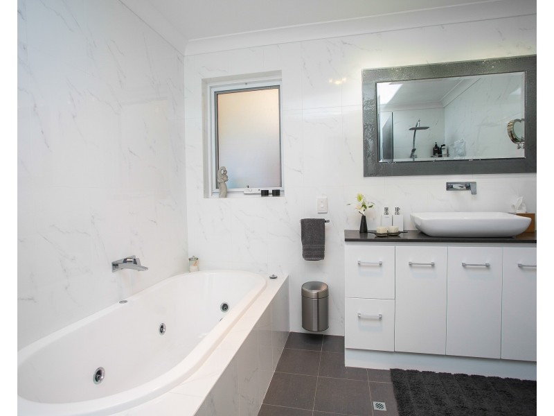 1 Viola Place, Beechboro WA 6063