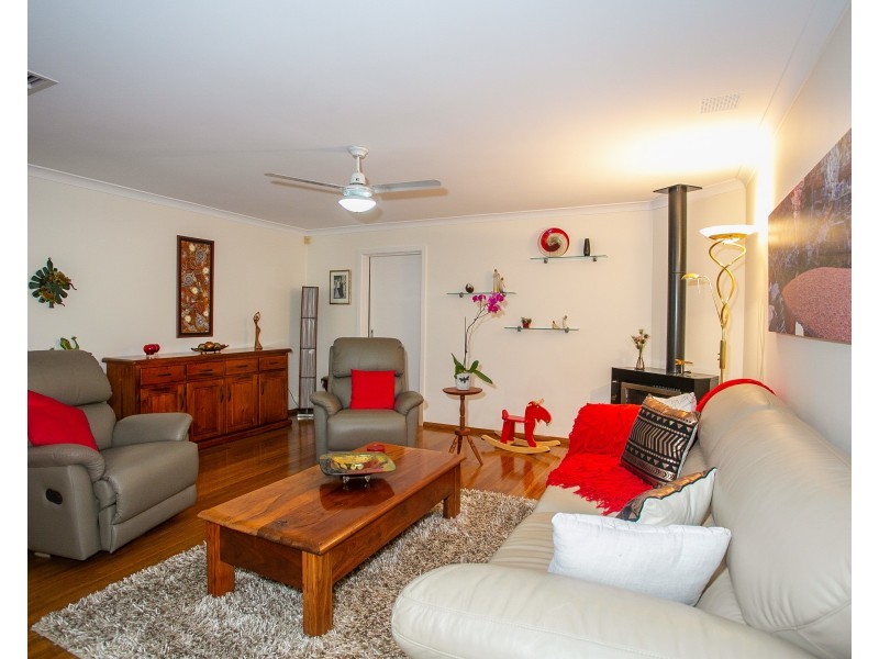 1 Viola Place, Beechboro WA 6063