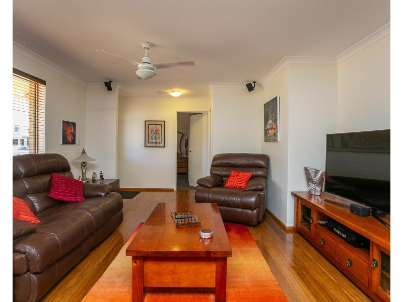 1 Viola Place, Beechboro WA 6063