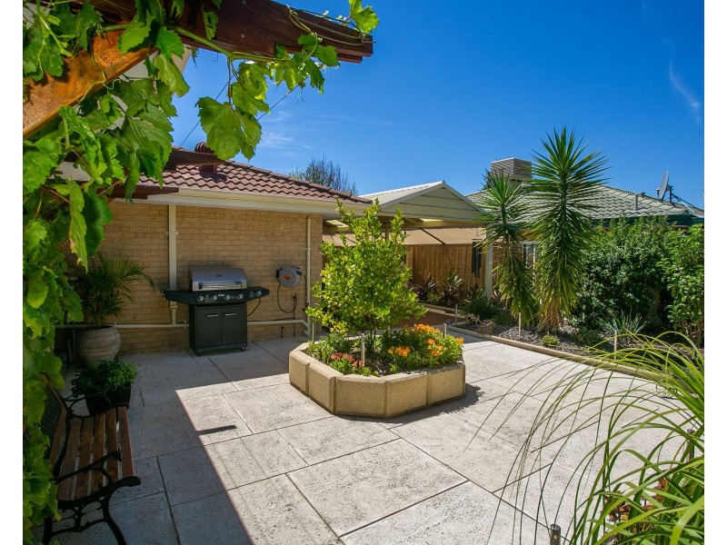 1 Viola Place, Beechboro WA 6063