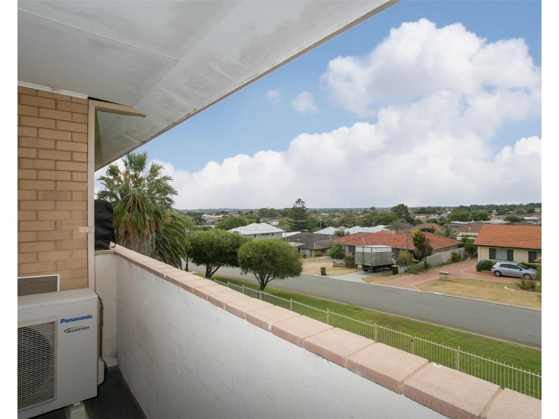 32/26 Golf View Street, Yokine WA 6060
