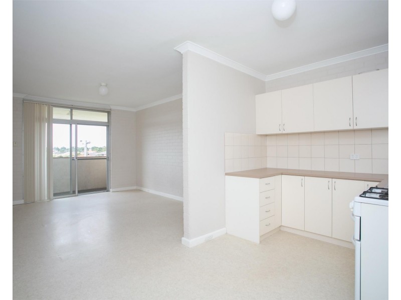 32/26 Golf View Street, Yokine WA 6060