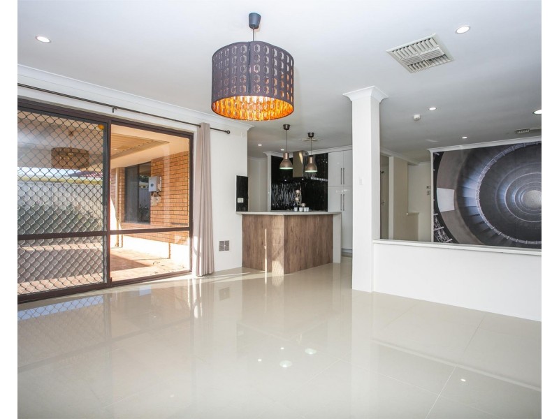 220 Altone Road, Beechboro WA 6063