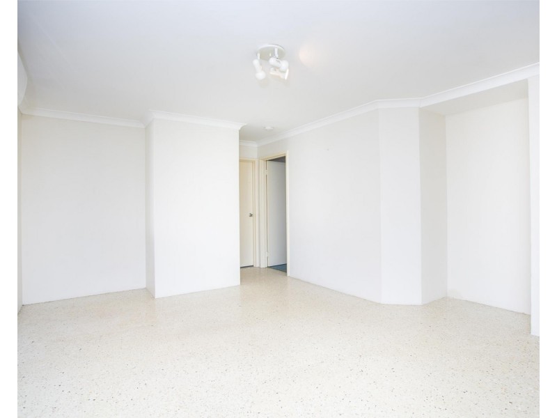 16 Salisbury Road, Beechboro WA 6063