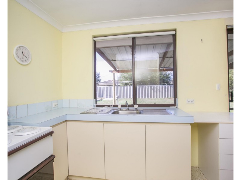 16 Salisbury Road, Beechboro WA 6063