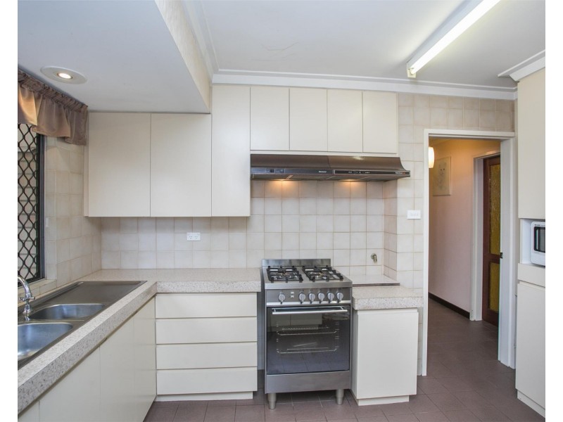 36 Ireland Way, Bassendean WA 6054