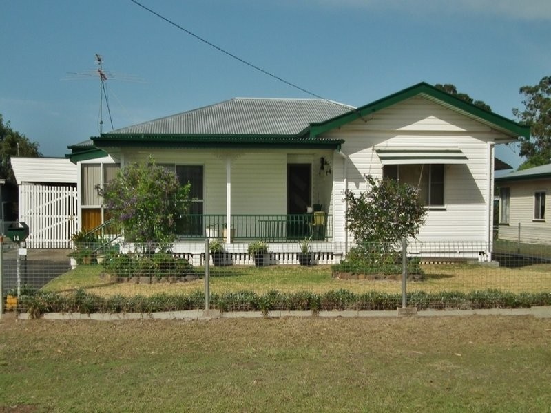 14 Moreton Street, Dalby QLD 4405