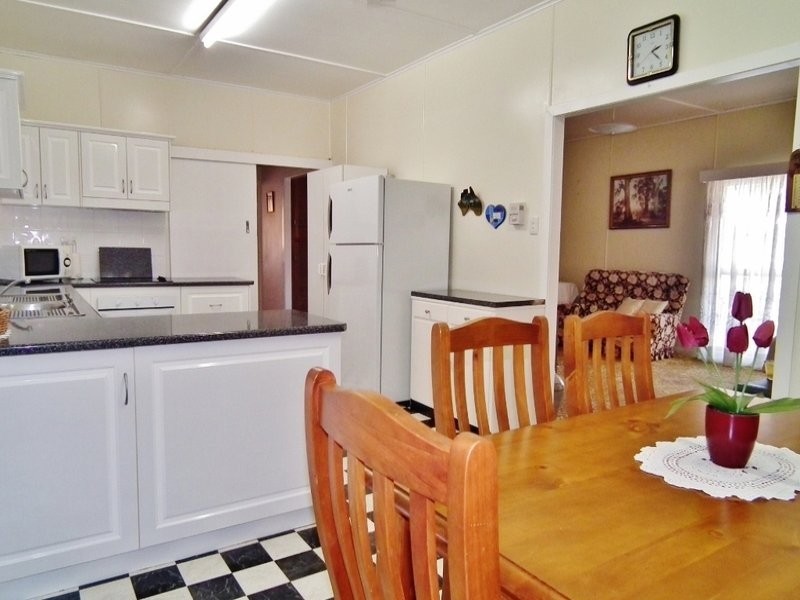 14 Moreton Street, Dalby QLD 4405