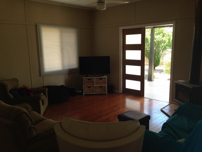 4 Wooburn Street, Dalby QLD 4405