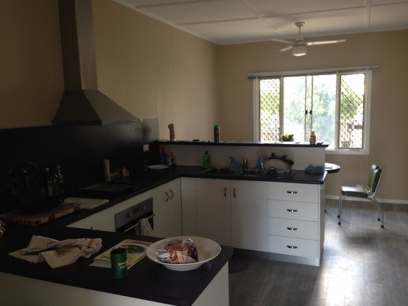 4 Wooburn Street, Dalby QLD 4405