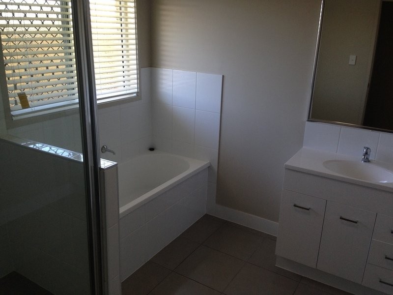 32 Gosden Drive, Dalby QLD 4405