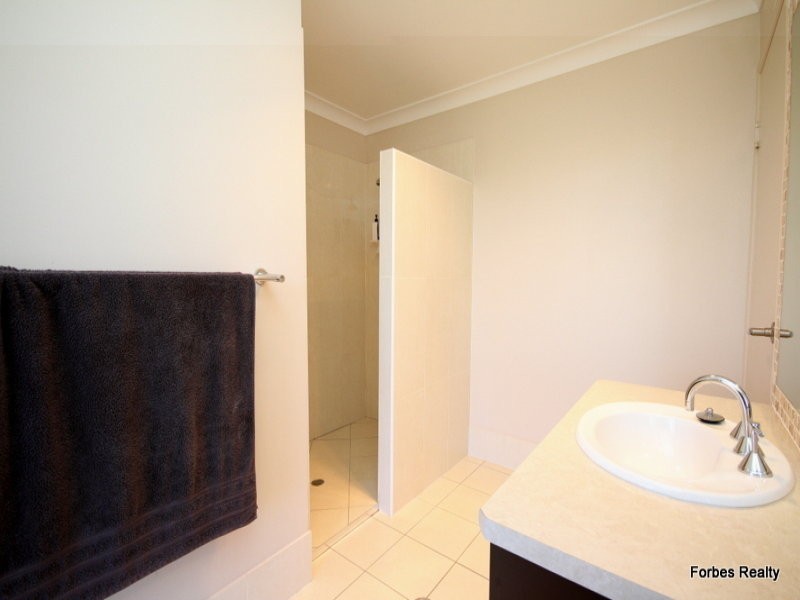 12 Southern Cross Drive, Dalby QLD 4405