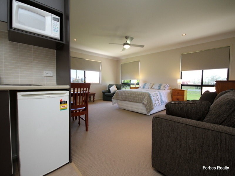 12 Southern Cross Drive, Dalby QLD 4405