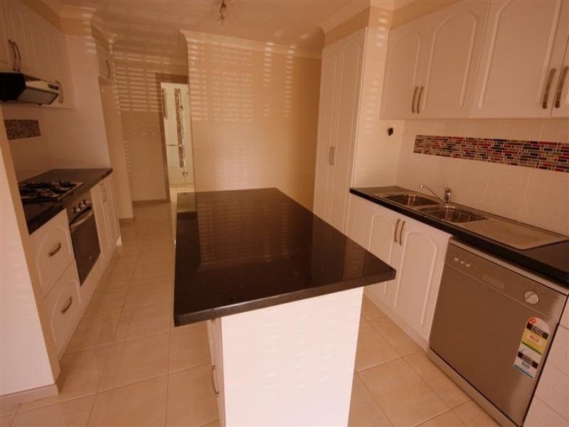 1/122 Edward Street, Dalby QLD 4405