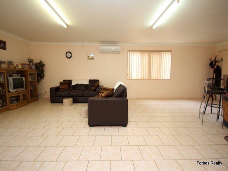 84 Curtis Street, Dalby QLD 4405