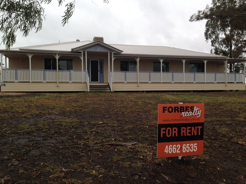 131 Blaxland Road, Dalby QLD 4405