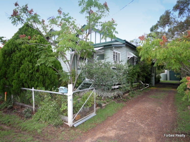 27 Myall Street, Dalby QLD 4405