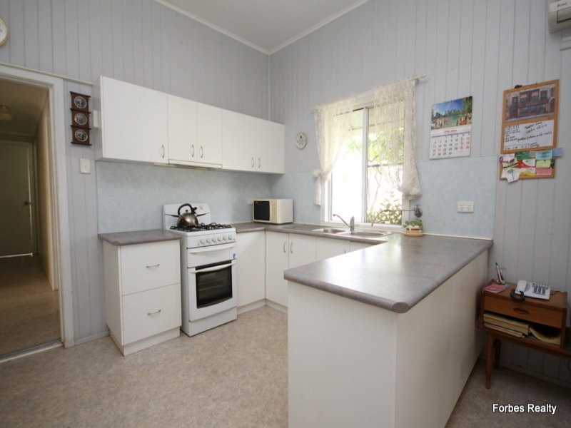 27 Myall Street, Dalby QLD 4405