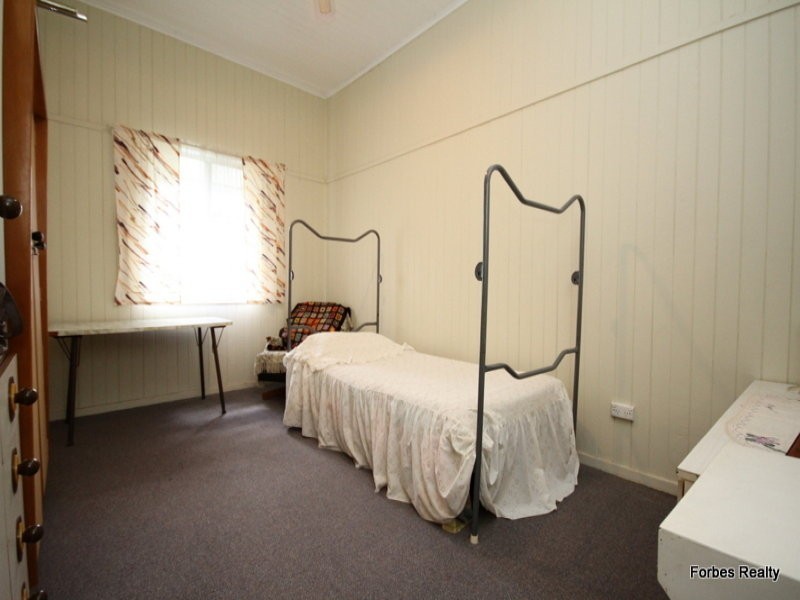27 Myall Street, Dalby QLD 4405