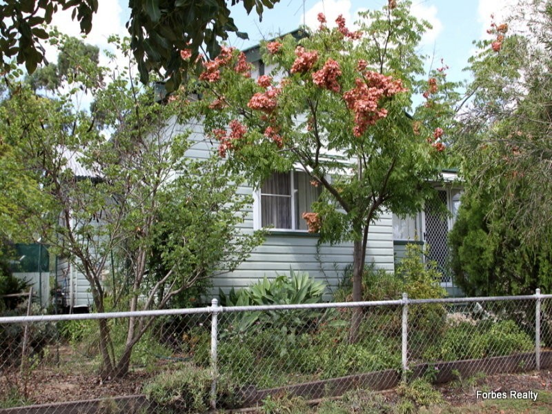 27 Myall Street, Dalby QLD 4405