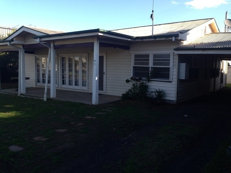 30 North Street, Dalby QLD 4405