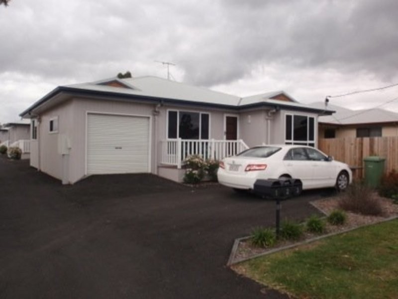 1 & 2/19 Homebush Street, Dalby QLD 4405