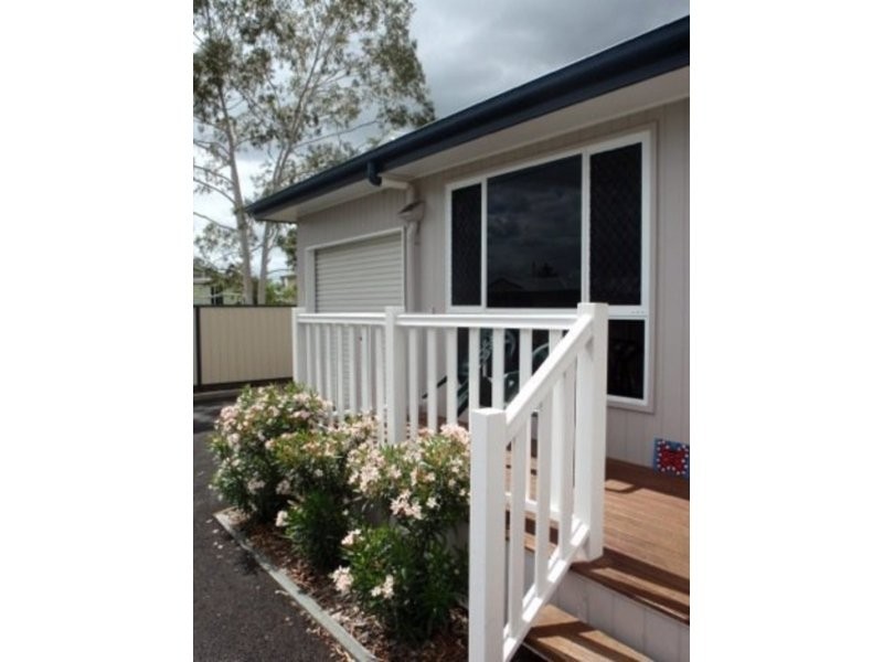 1 & 2/19 Homebush Street, Dalby QLD 4405