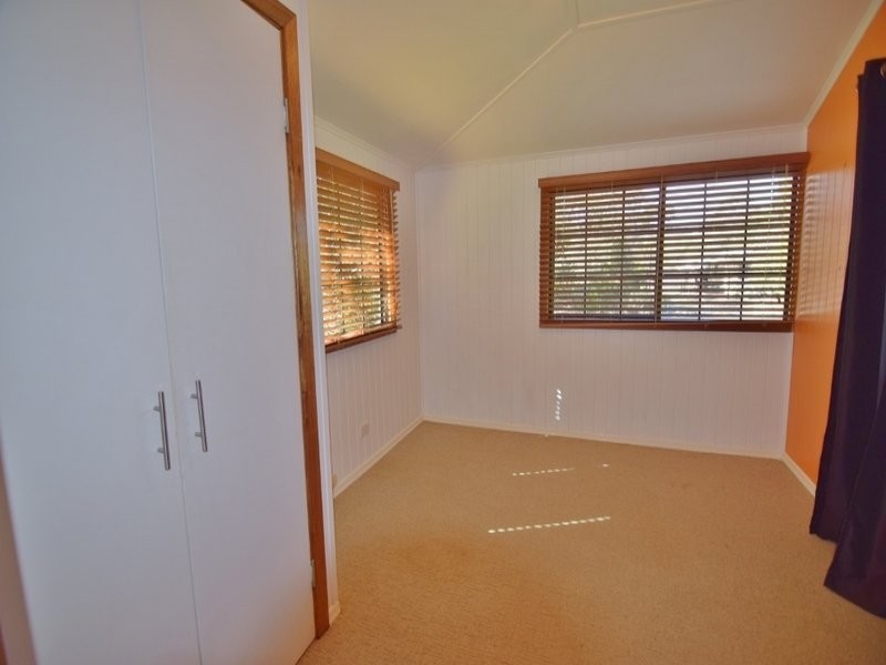 92 Orpen Street, Dalby QLD 4405