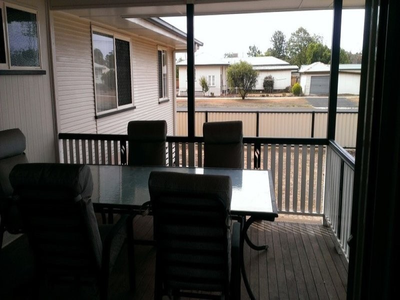 53 Palmer Street, Dalby QLD 4405