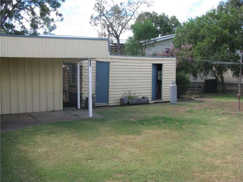 53 Bunya Street, Dalby QLD 4405