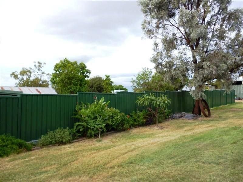 15 Dennis Street, Bell QLD 4408