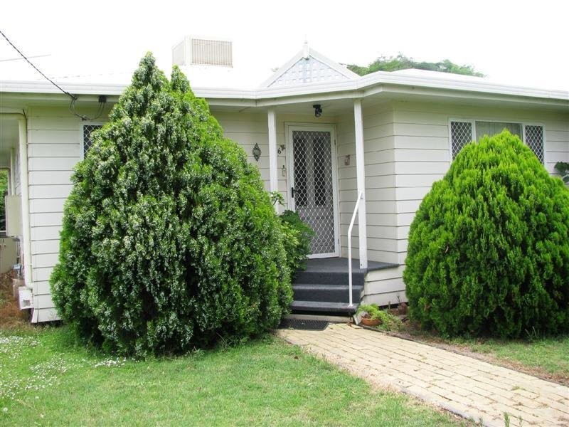 26 College Crescent, Dalby QLD 4405