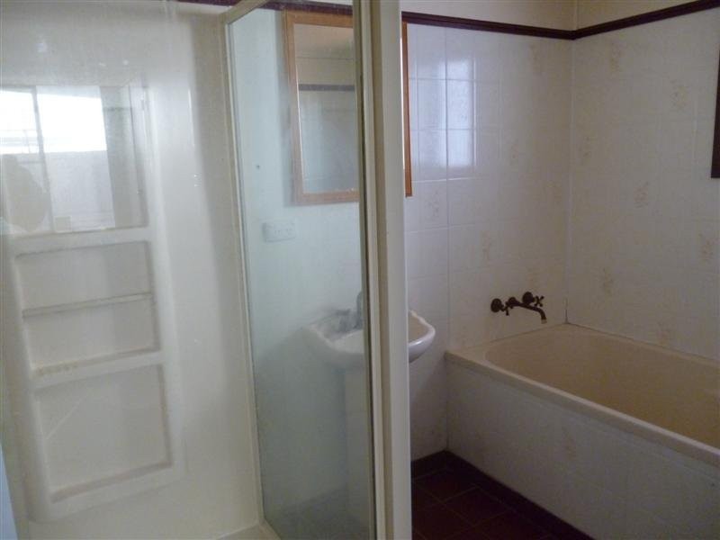 21 Scarlet Street, Dalby QLD 4405