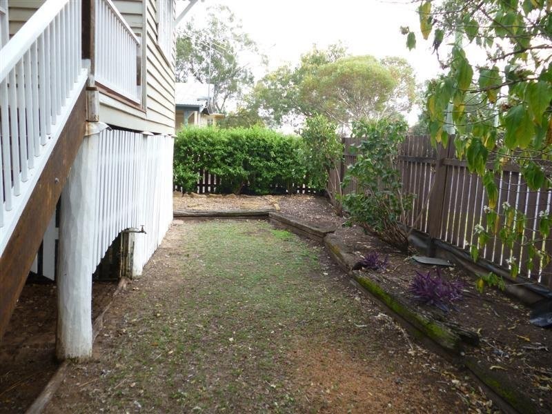 6 New Street, Dalby QLD 4405