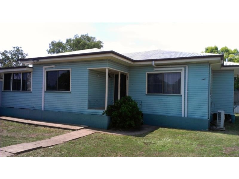 7 Hunter Street, Dalby QLD 4405