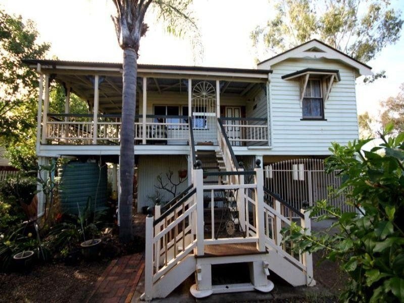23 James Street, Dalby QLD 4405