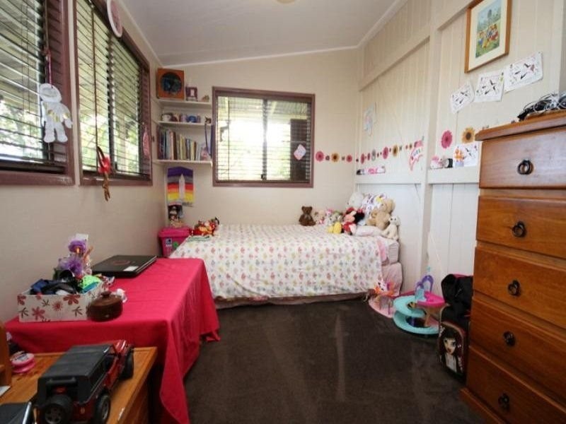 23 James Street, Dalby QLD 4405