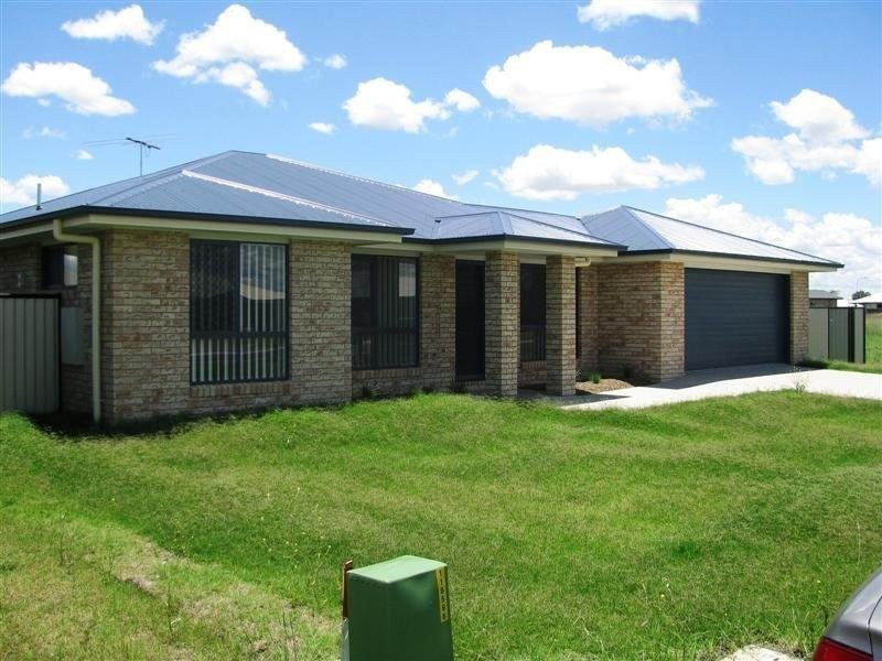 30 Diggers Drive, Dalby QLD 4405