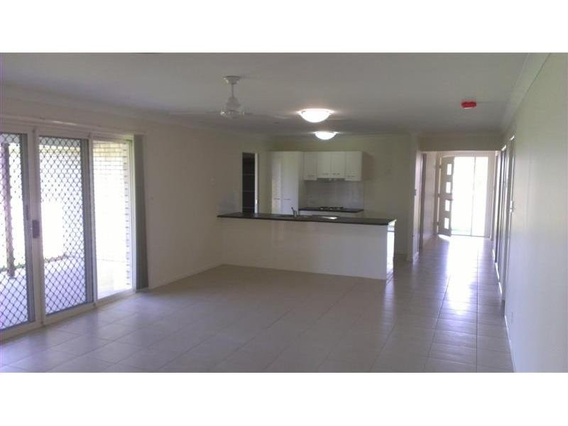35 Vanessa Drive, Dalby QLD 4405