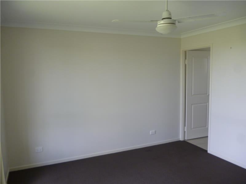 11 Barry Place, Dalby QLD 4405