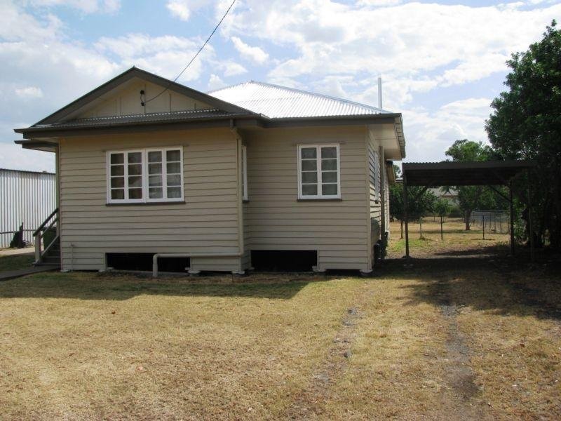 70 Alfred Street, Dalby QLD 4405