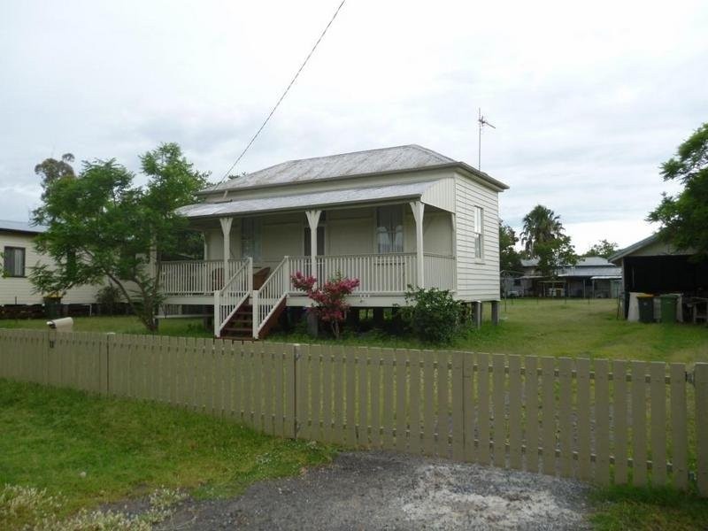 11 Palmer Street, Dalby QLD 4405