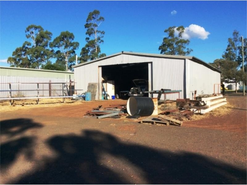 27 Hospital Road, Dalby QLD 4405