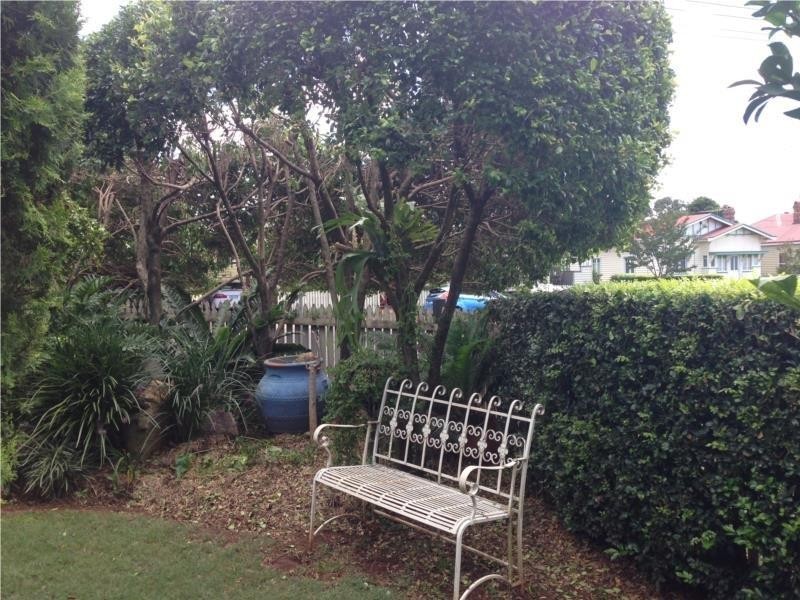 16  Phillip Street, East Toowoomba QLD 4350