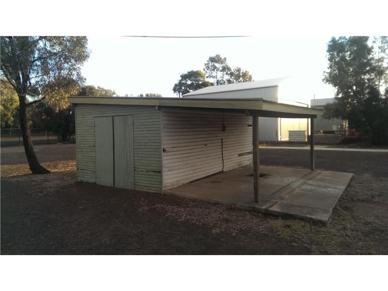 36 Yumborra Road, Dalby QLD 4405