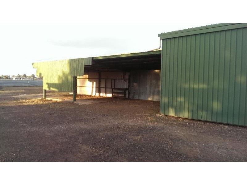 36 Yumborra Road, Dalby QLD 4405