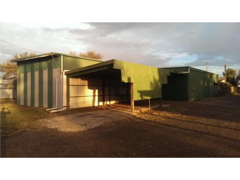 36 Yumborra Road, Dalby QLD 4405