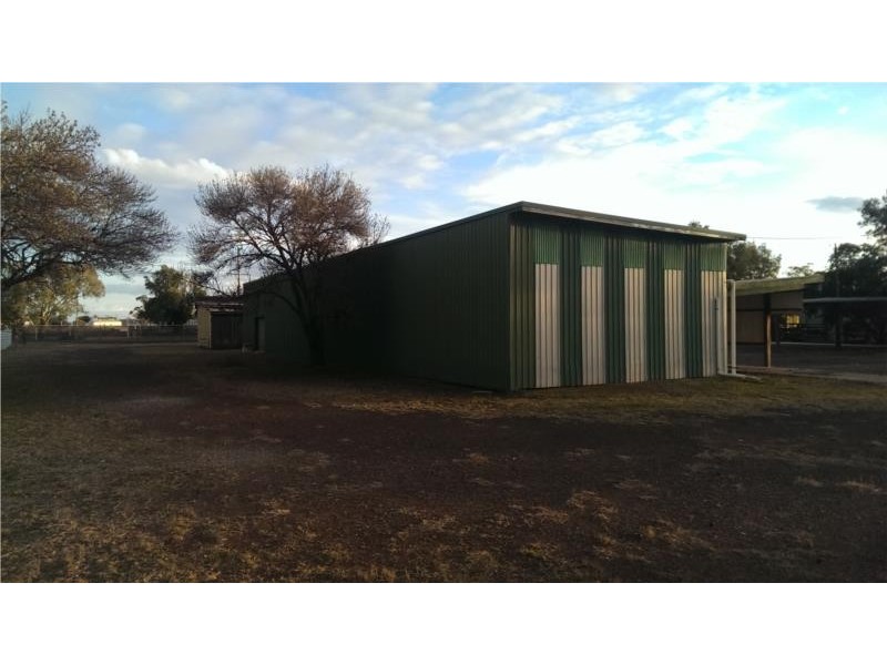 36 Yumborra Road, Dalby QLD 4405